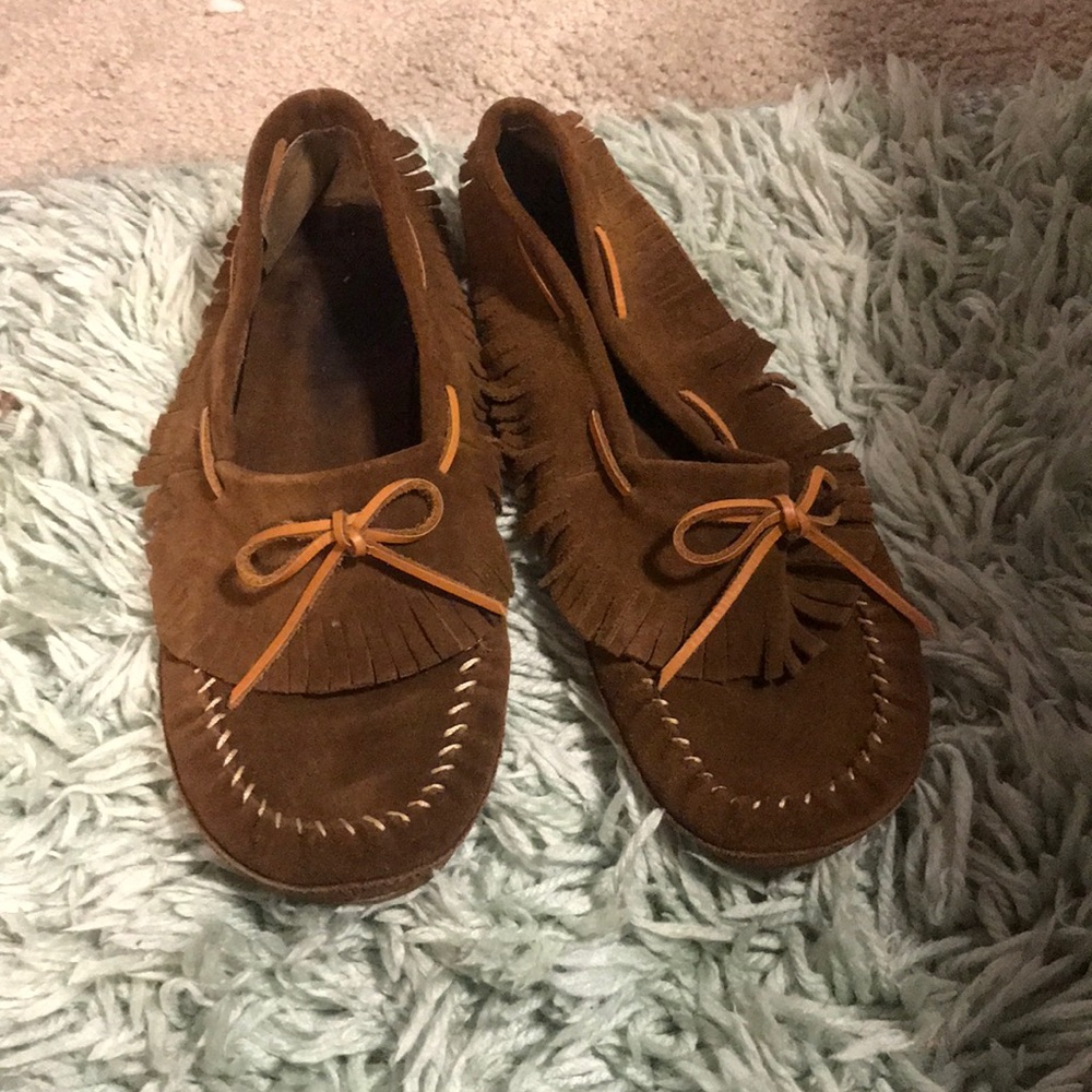 Minnetonka shoes 7.5